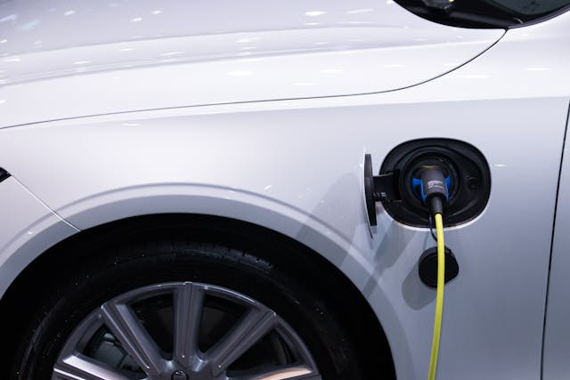 gniazdo ładowania auta elektrycznego
